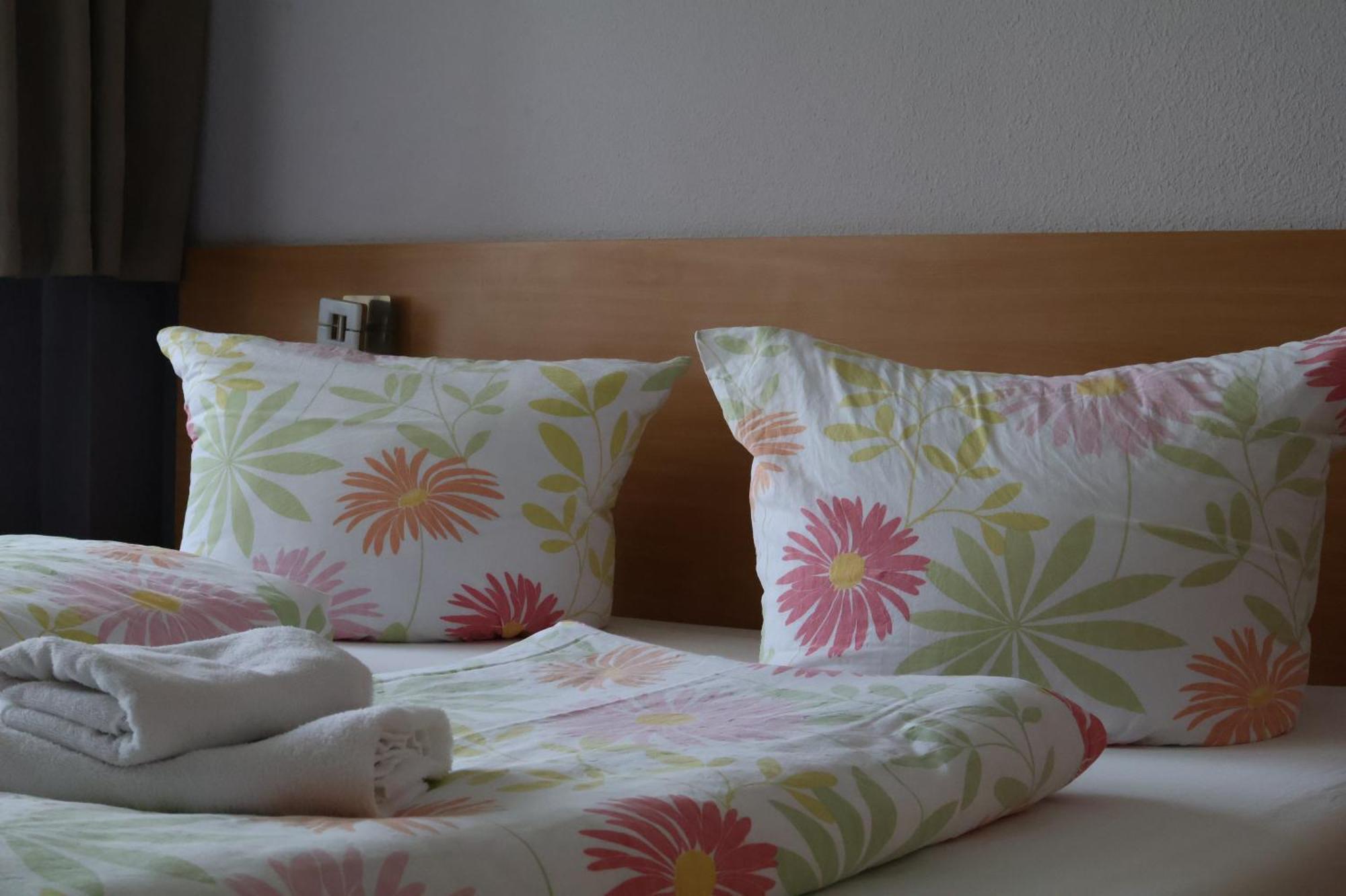 Hotel Carolaruh Bad Elster Kültér fotó